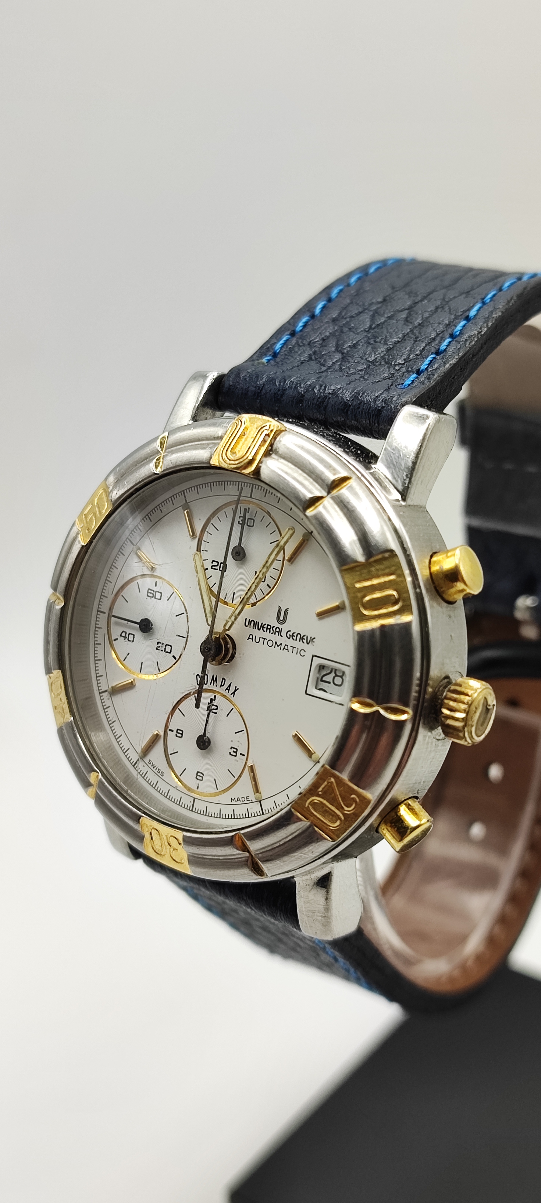Universal  COMPAX AUTOMATIC CHRONOGRAPH